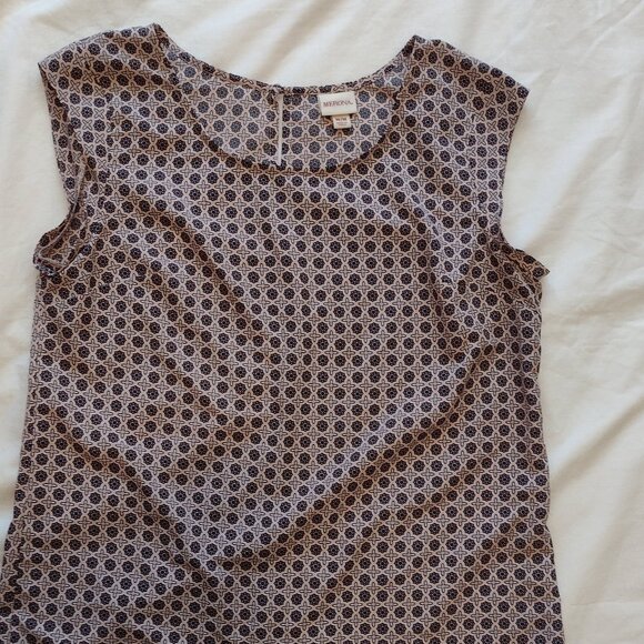 🛍️ BUNDLE ONLY - Medallion Print Cap Sleeve Blouse Pink Size Medium Dressy Work - Picture 6 of 10